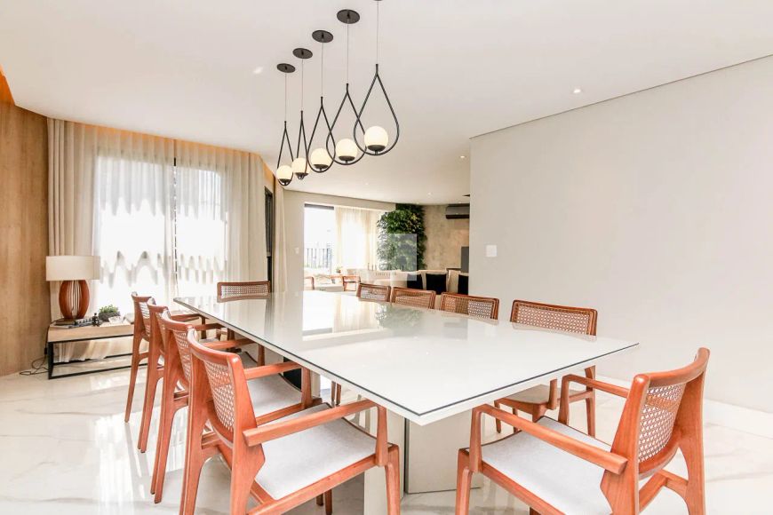 Exclusivo Apartamento Reformado de 3 Suítes com Vagas Paralelas e Lazer Completo