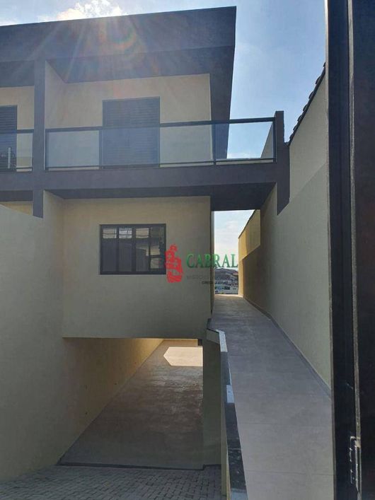Sobrado com 3 dormitórios à venda por R$ 690.000,00 - Jardim Paulista - Guarulhos/SP