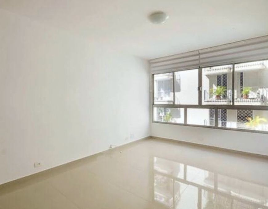 Apartamento recém reformado repleto de armários. Apto venda 129 m² com 3 quartos em Cerqueira César