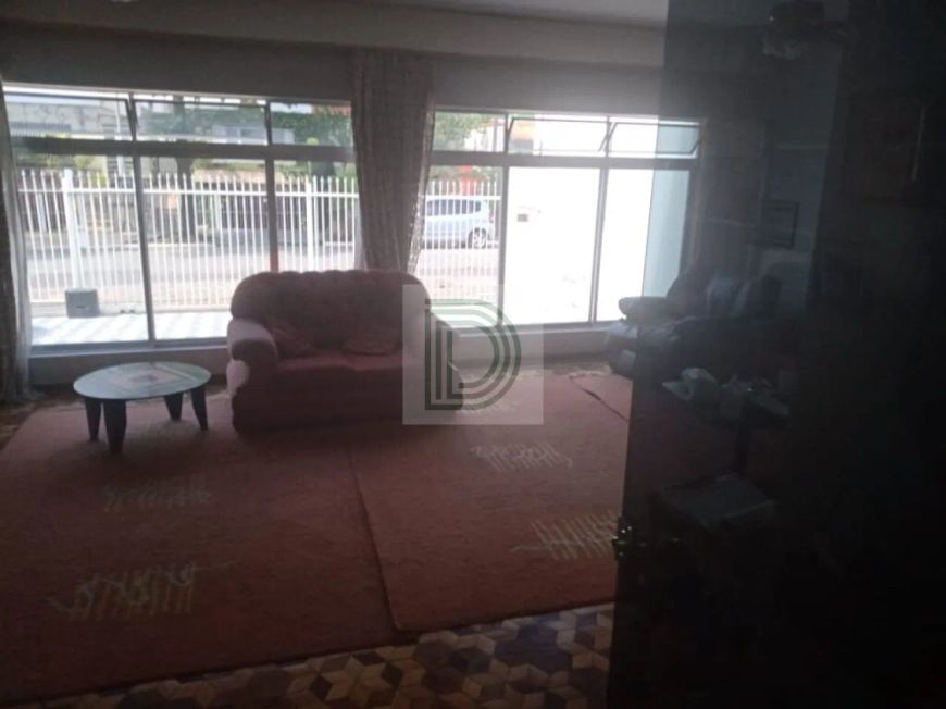 Sobrado Isolado com 260 m² de terreno localizado