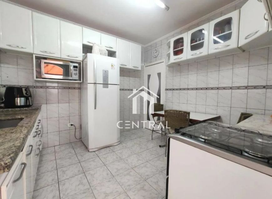 Casa à venda - 3 dormitórios - 2 vagas - 184 m² - Jardim Cocaia - Guarulhos/SP