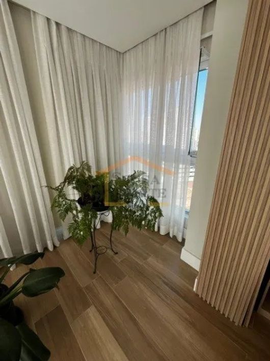 APTO ALTO PADRÃO, 3 SUÍTES, LAVABO, TERRAÇO ESPAÇOSO COM VISTA PRIVILEGIADA, 3 VAGAS. 165m².