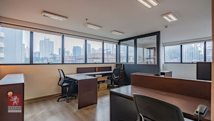 Sala Comercial para na locação na Saúde!
