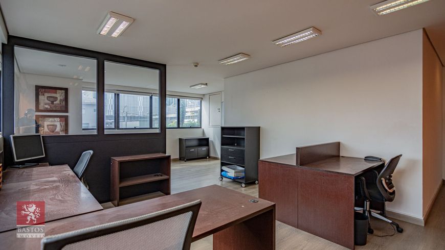Sala Comercial para na locação na Saúde!