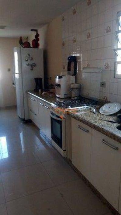 Sobrado com 3 dormitórios à venda, 208 m² por R$ 810.000,00 - Jardim Bom Clima - Guarulhos/SP