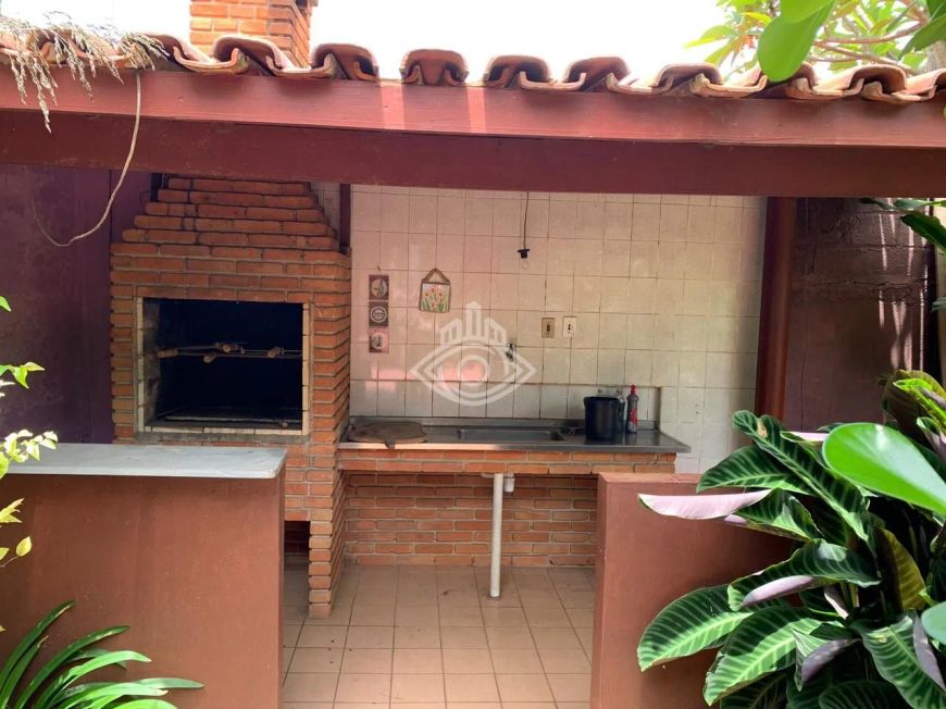Casa para venda e locação na Rua Estuário, Chácara Monte Alegre, São Paulo