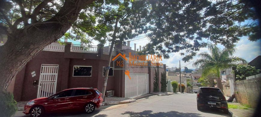 Sobrado com 3 dormitórios à venda, 300 m² por R$ 1.400.000,00 - Parque Renato Maia - Guarulhos/SP