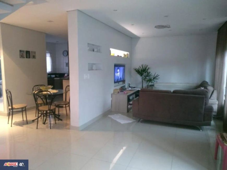 Sobrado com 3 dormitórios com Suíte Máster e varanda à venda, 180 m² - Vila Rosália - Guarulhos/SP