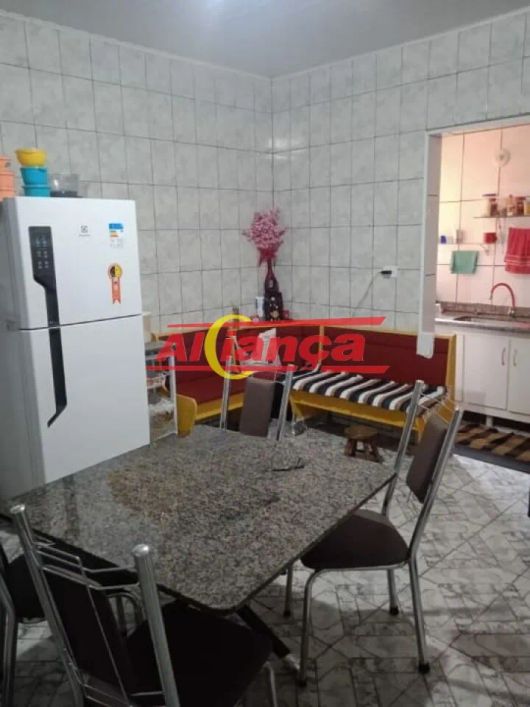 SOBRADO COM 3 DORMITORIOS 1 VAGA