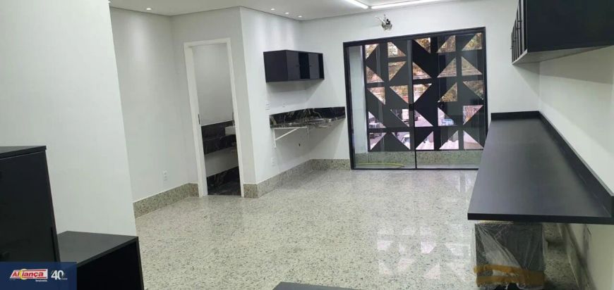 Sala Comercial Jd Santa Francisca.