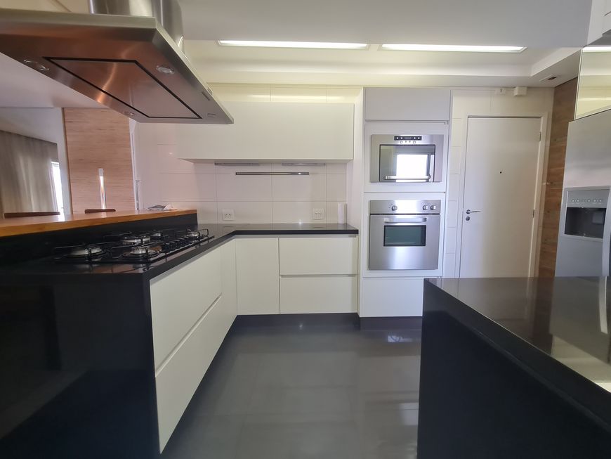 Apartamento para aluguel com 127 metros quadrados 3 quartos com 2 suites