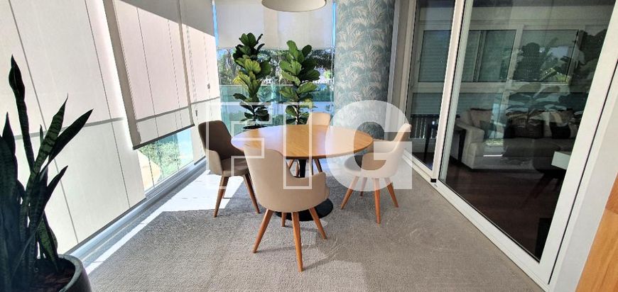 APARTAMENTO - PARQUE IBIRABUERA/MOEMA - Venda - 186 m² - 3 Suítes - 3 Vagas