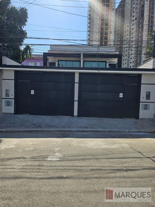 Sobrado à Venda em Jardim Vila Galvão, Guarulhos - 3 Suítes