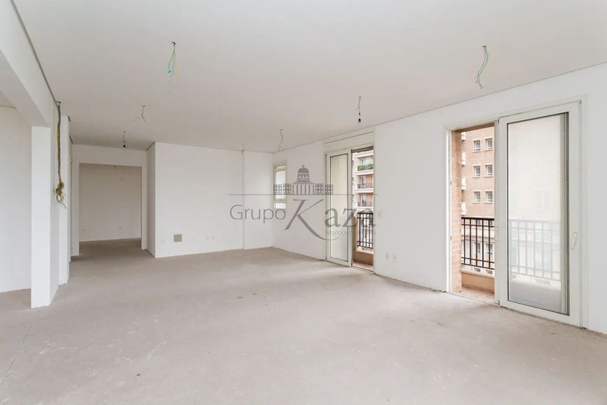Apartamento - Jardim Europa - 5 Dormitórios - 512m².