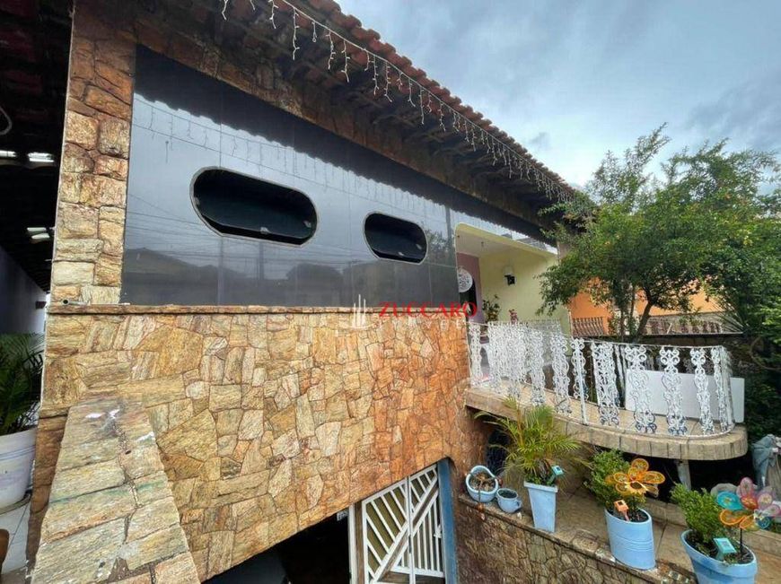 Casa Assobrada (Grande) em Guarulhos - Jardim Cocaia