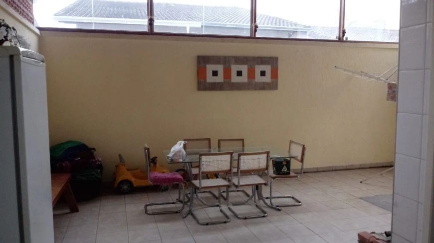 Sobrado para venda com 125m² e 3 vagas em Guarulhos