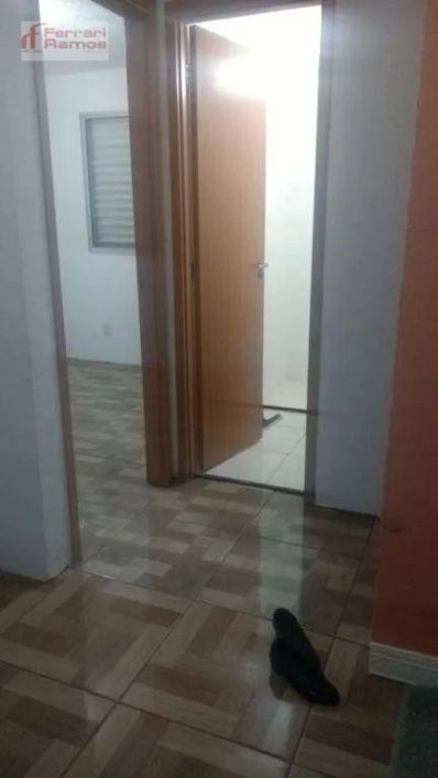 Apartamento com 02 dormitórios à venda, 42 m² por R$ 187.000 - Água Chata - Guarulhos/SP