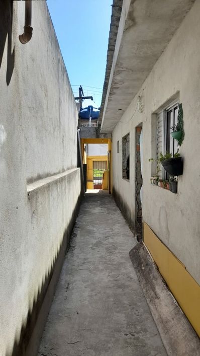 Casa à venda com 2 dormitórios, 3 vaga no Parque Flamengo - Guarulhos