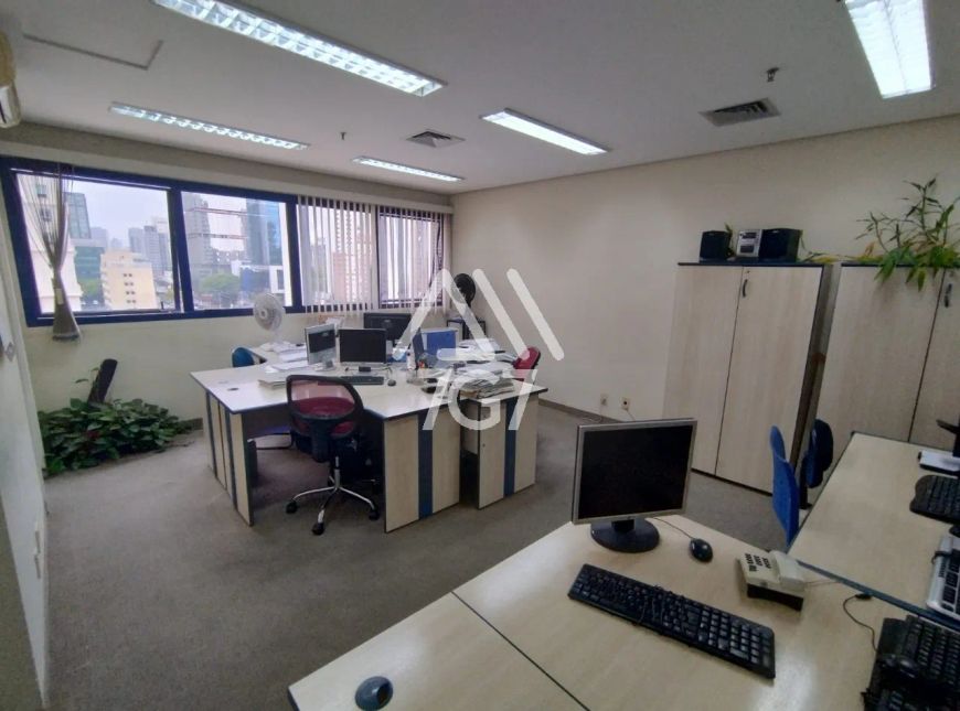 SALA COMERCIAL À VENDA EM SANTO AMARO