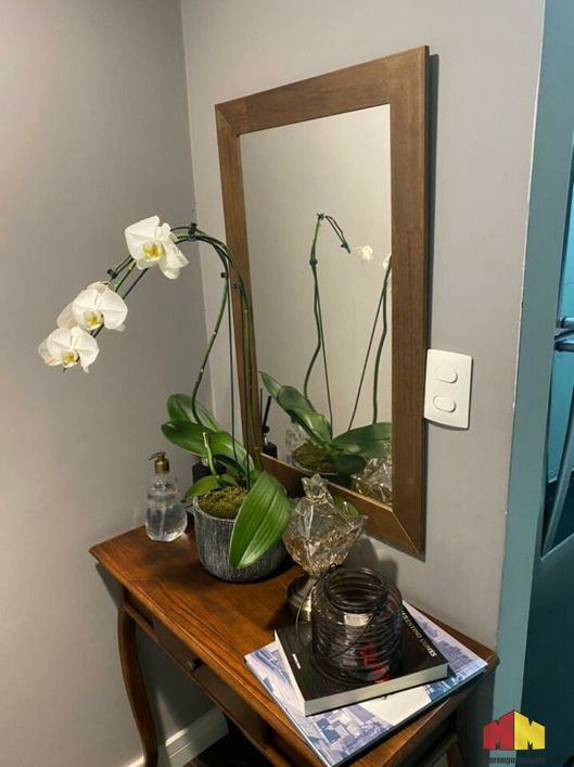 LIndo apartamento de 64m² com dois 2 dormitorios, 1 suite com 1 vaga.