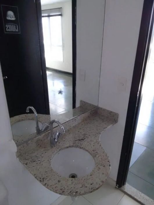 Conjunto para alugar de 132 m² e 3 vagas na Barra Funda