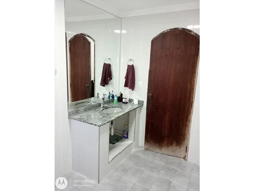 Sobrado com 3 dormitórios, 1 suíte, 230 m² em terreno com 250 m² no Pq Continental - Guarulhos - SP