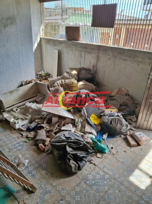 TERRENO DE 125M2 PRÓXIMO A AV. TIMOTEO PENTEADO - VILA GALVÃO / JD. SÃO RICARDO