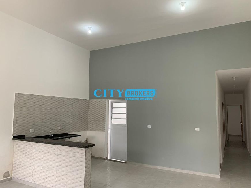 Casa térrea nova na Vila Nova Bonsucesso - 126m², 3 dormitórios com 1 suíte, 2 vagas