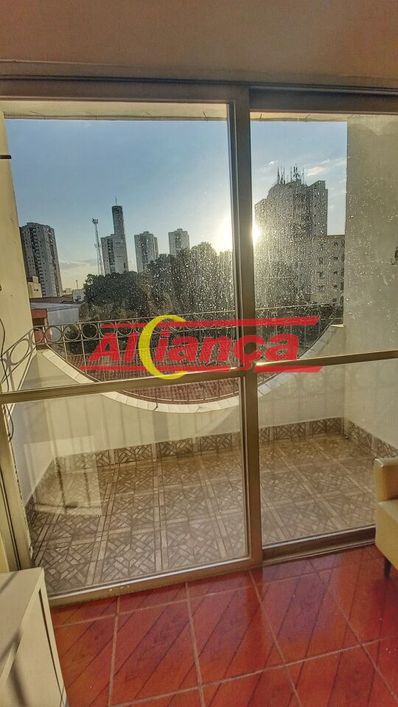 Apartamento de 2 dormitórios à venda no Centro de Guarulhos