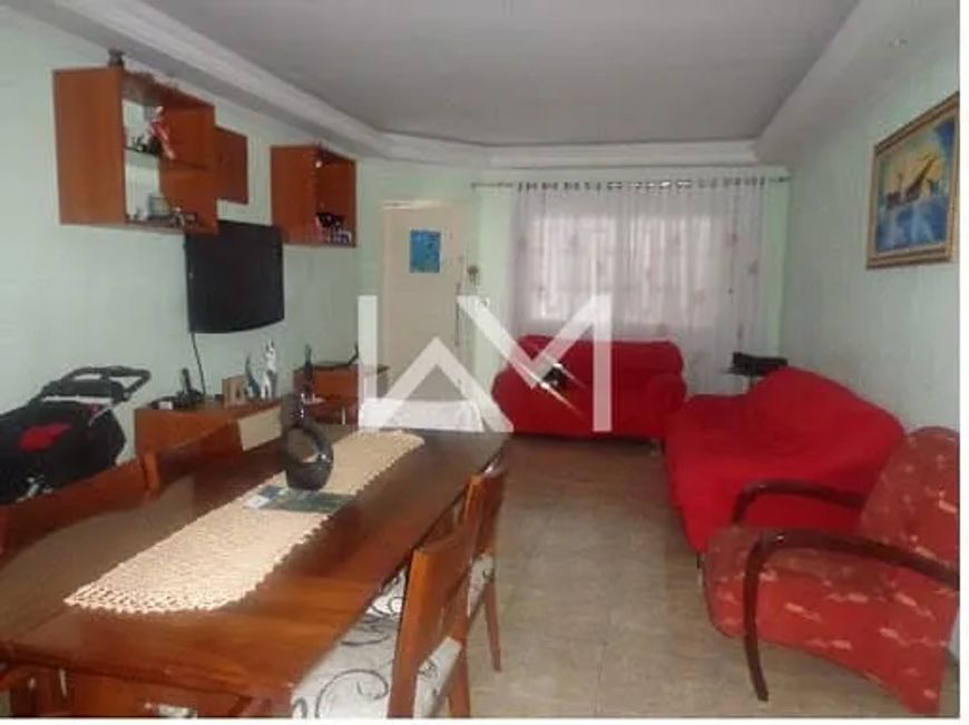 🏡 **Sobrado Espaçoso e Acolhedor em Jardim Santa Clara, Guarulhos/SP**