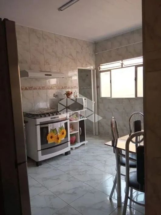 SOBRADO NA VILA RÉ COM 4 DORMITORIOS SENDO 1 SUITE E 2 VAGAS!