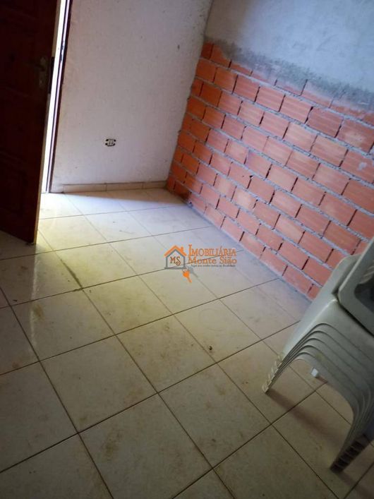 Terreno com 6 casas à venda no Jardim Tranquilidade por R$ 650.000 - Jardim Tranqüilidade - Guarulho