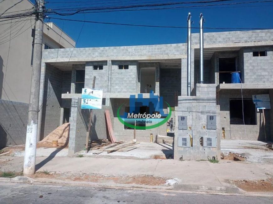 Sobrado com 3 dormitórios à venda, 92 m² por R$ 679.000,00 - Parque Flamengo - Guarulhos/SP