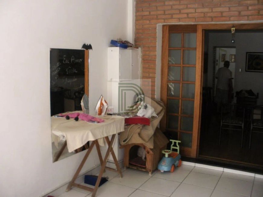 SOBRADO À VENDA 130 MTS, PRÓXIMO AO METRÔ