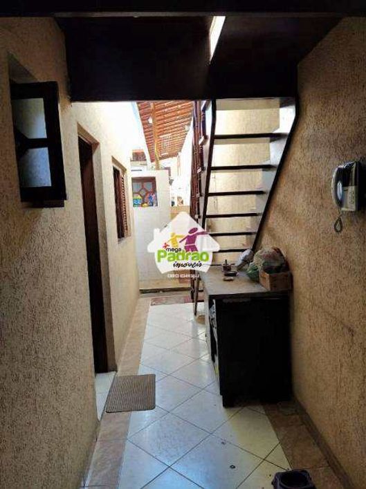 Sobrado à venda com 2 dorms, Jd Pinhal, Gru - R$ 650 mil, 7756