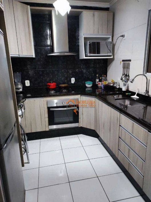 Sobrado com 3 dormitórios à venda, 75 m² por R$ 456.000,00 - Parque Flamengo - Guarulhos/SP