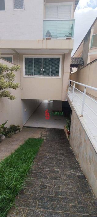 Sobrado com 3 dormitórios à venda, 161 m² por R$ 850.000 - Jardim Vila Galvão - Guarulhos/SP