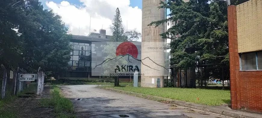 Terreno 500.000 m² e galpão 120.000 m² área total em Cumbica