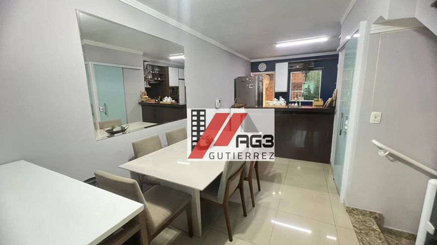Sobrado mobiliado em condomínio fechado com 2 suítes, 2 vagas e área gourmet na Vila Guilherme