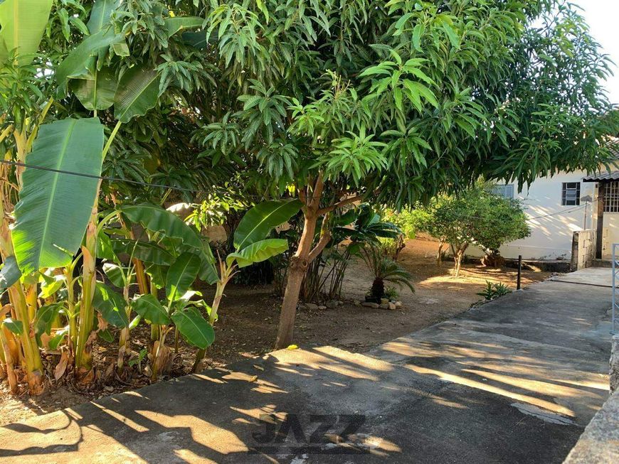 Oportunidade para investidores. Terreno com 762m² com 3 casas . Ponte Preta