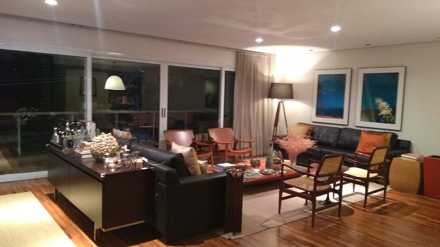 Apartamento de 200 metros quadrados no bairro Vila Madalena com 3 quartos