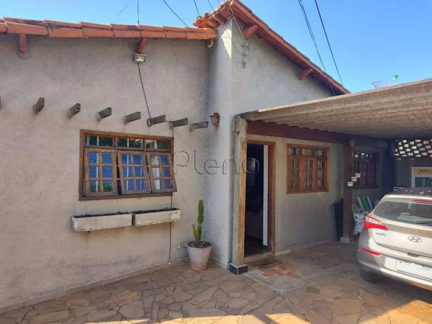 Casa à venda com 5 quartos no Vila Nova, Campinas.