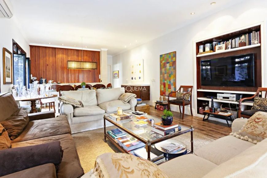 Casa térrea com ambientes planejados