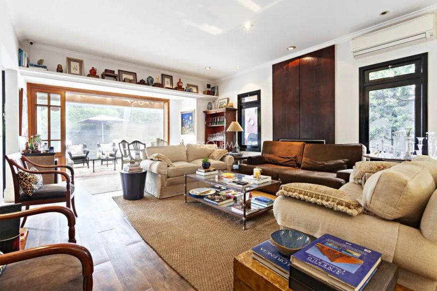 Casa térrea com ambientes planejados