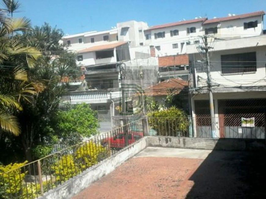 Casa Térrea à Venda no Butantã, com 250m².