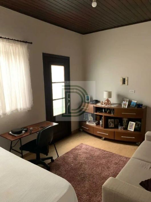 Oportunidade no Jaguaré - Casa Térrea com 4 dormitórios.