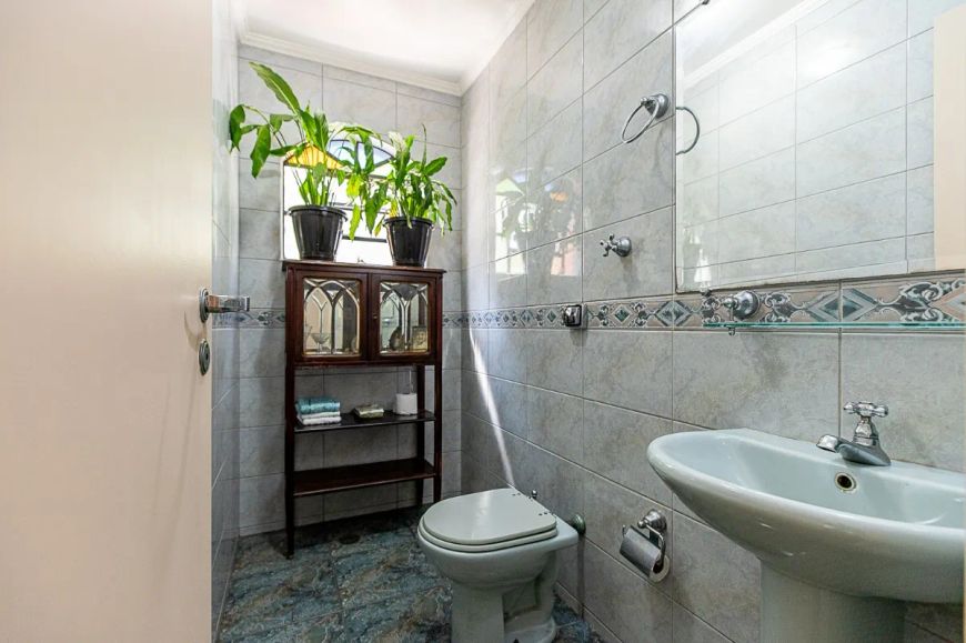 Casa tipo para venda com 3 quartos, sendo 1 suíte, 141m²