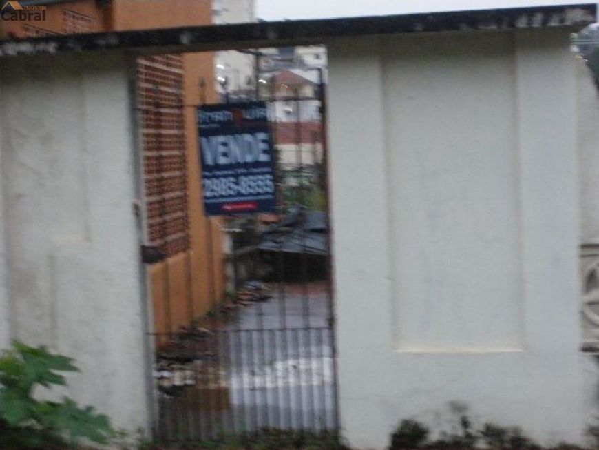 IMOVEL ANTIGO PARA REFORMAR OU USO DO TERRENO.