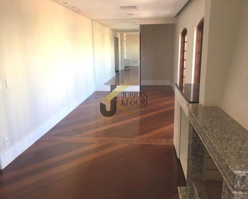 Apartamento à venda no Bonfim, 3 dormitórios (suíte master),3 garagens. Andar alto, ampla varanda, d