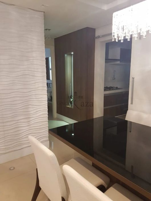 Apartamento - Paraíso - 3 Dormitórios - 133m².